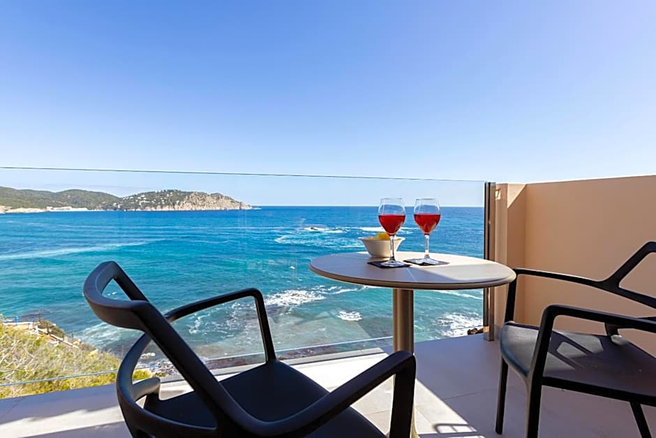 Invisa Hotel Club Cala Verde