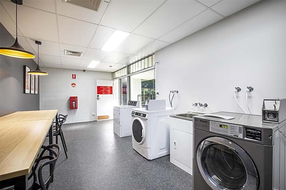 Nightcap at Dalrymple Hotel