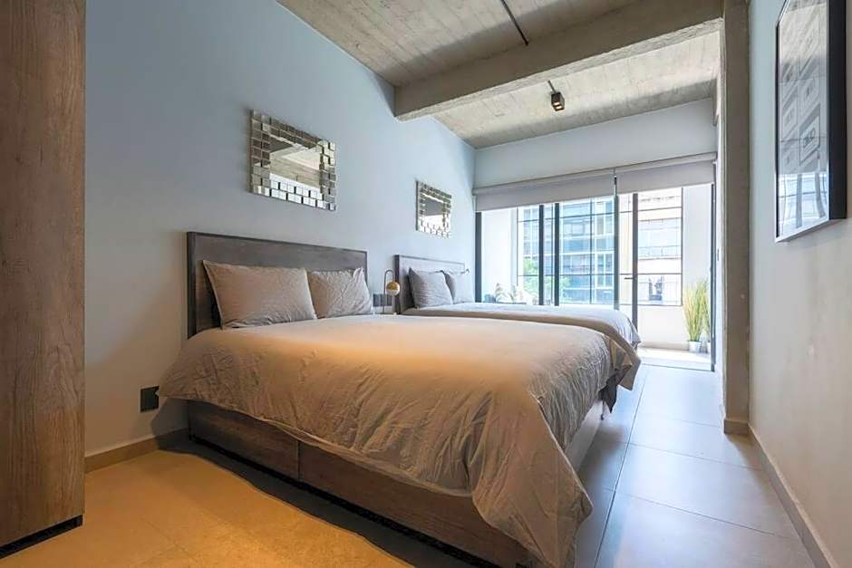 P201 Zocalo 2Bdrm2b AC Rooftop Business C