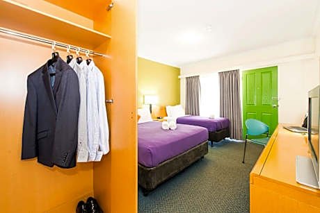 Standard Room with One Queen Bed and One Single Bed