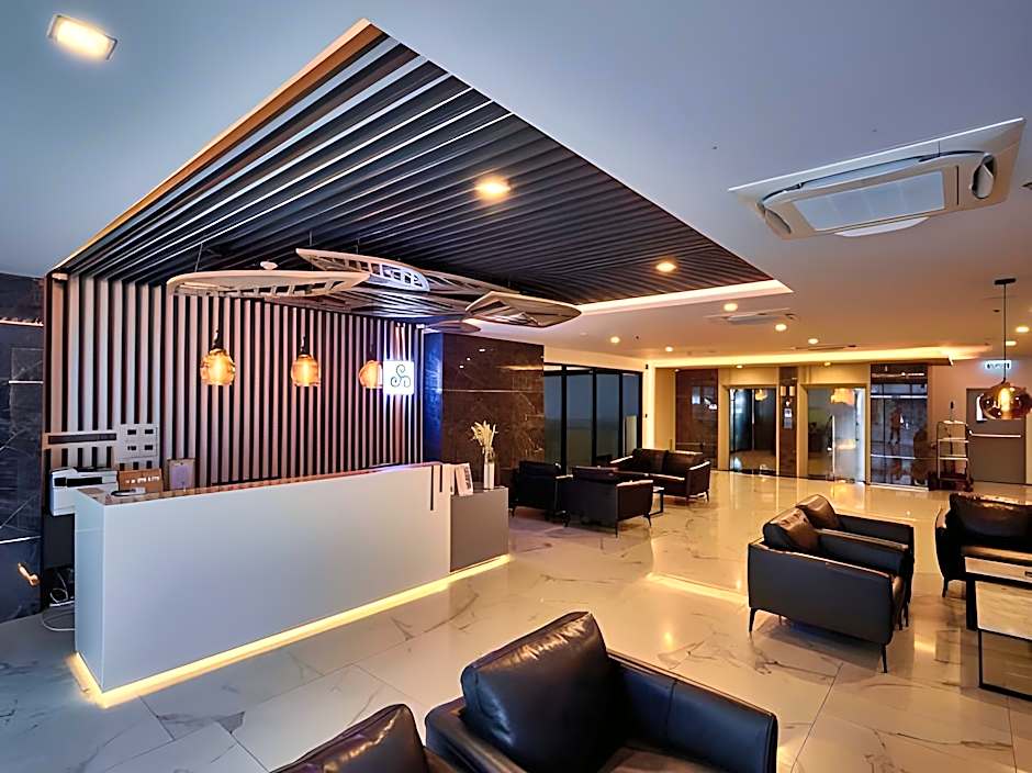 Samyan Serene Hotel