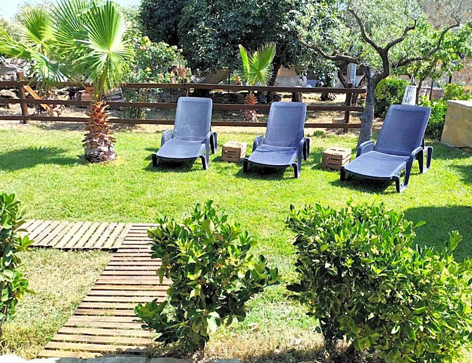 Casa Vacanze 'Al Giardino degli Ulivi'