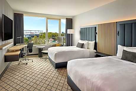 Twin Room, Stadium & City side