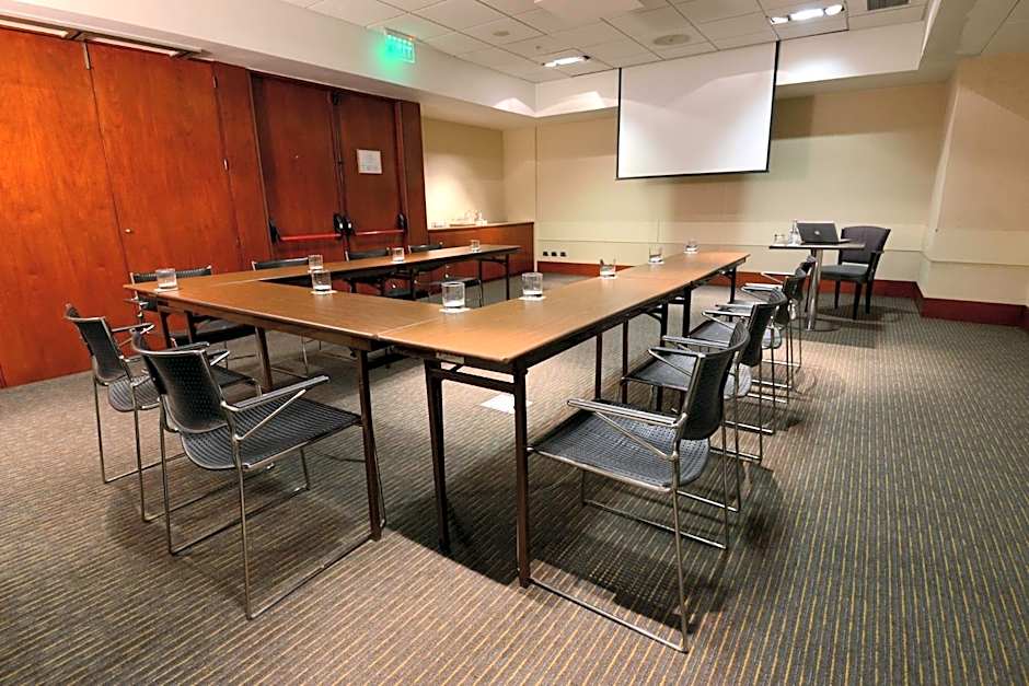 Holiday Inn Express Santiago Las Condes By IHG