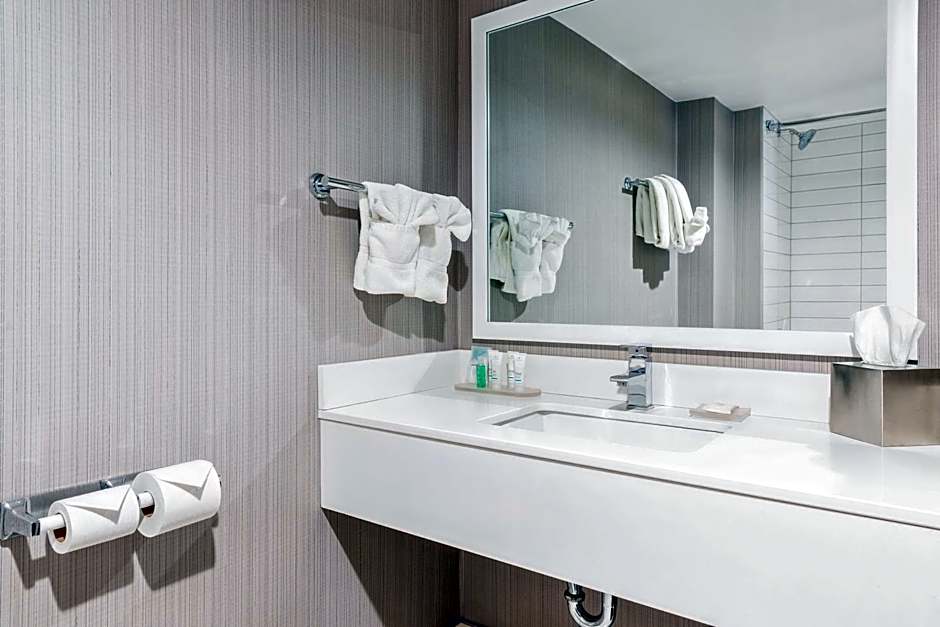 Radisson Hotel & Conference Centre West Edmonton
