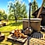 Lake Deer Park Retreat with Hot Tub & Sauna