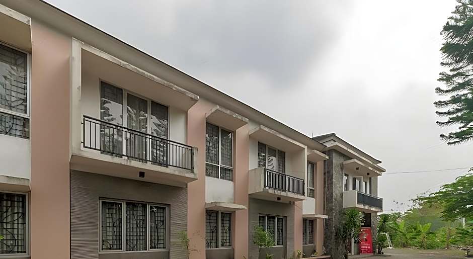 RedDoorz Syariah Plus @ Wisma Bougenville Karawaci