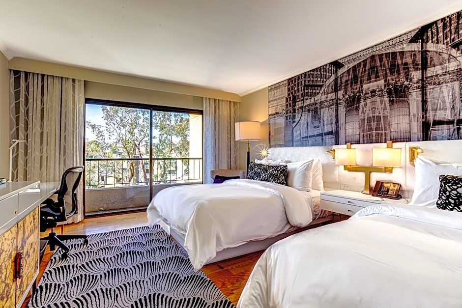 Avenue of the Arts Costa Mesa, a Tribute Portfolio Hotel