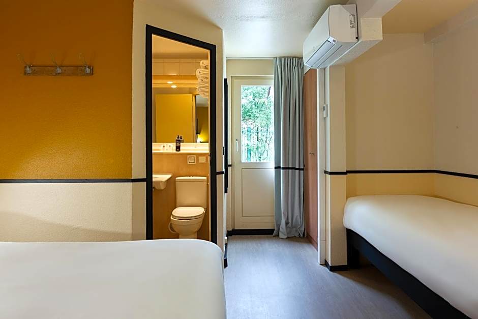 Greet Hôtel Villeneuve la Garenne - rénové