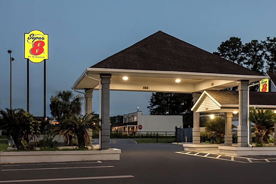 Super 8 by Wyndham Hardeeville/Savannah North