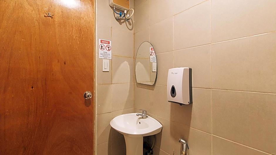 RedDoorz at Ranchotel Alabang