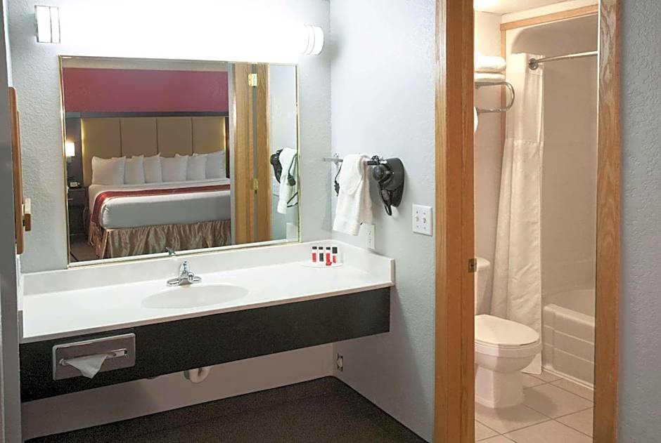 Ramada by Wyndham Keystone Near Mt Rushmore