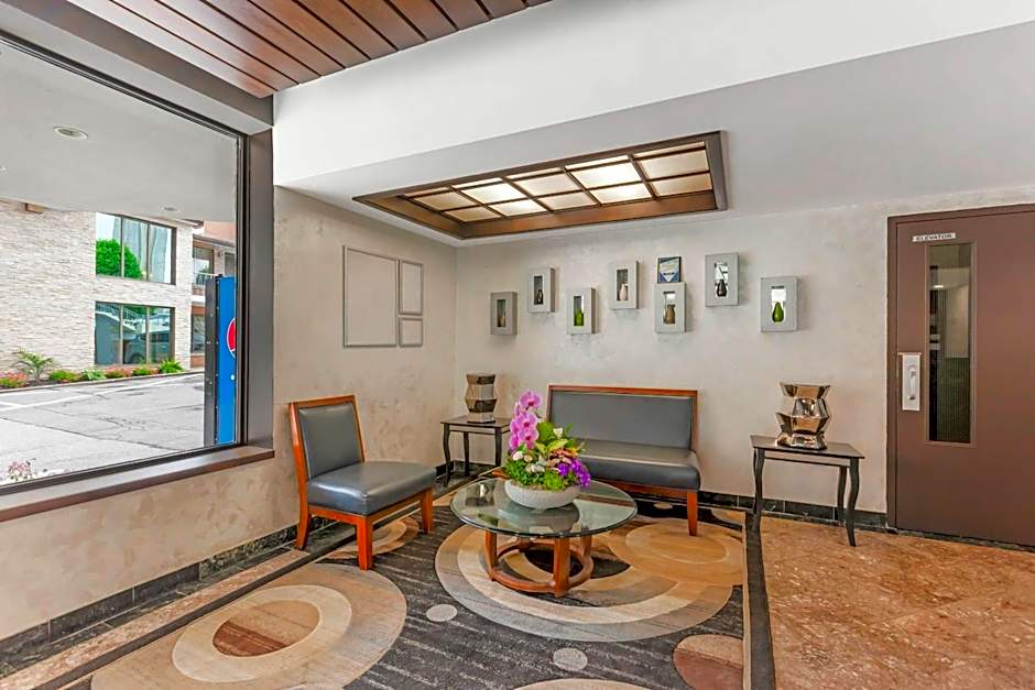 Quality Hotel Fallsview Cascade