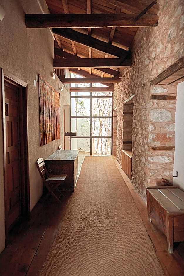 Bratsera Boutique Hotel