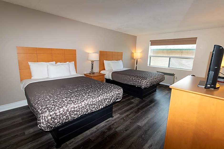 Borden Inn and Suites