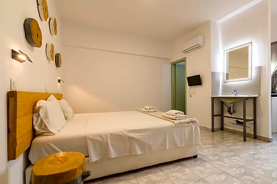 Lefka Hotel & Apartments
