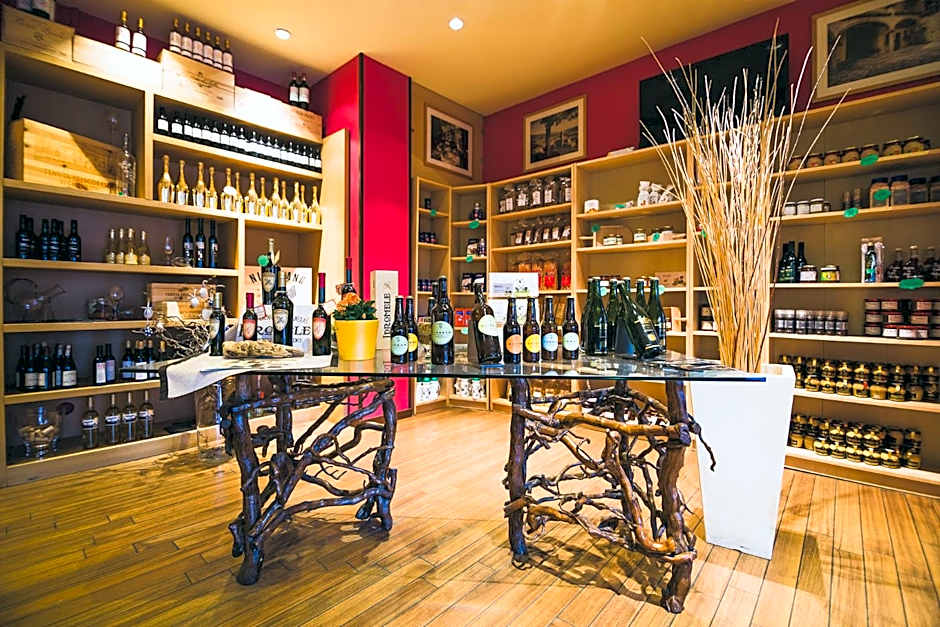 Enjoy 1313AG Hotel Touring