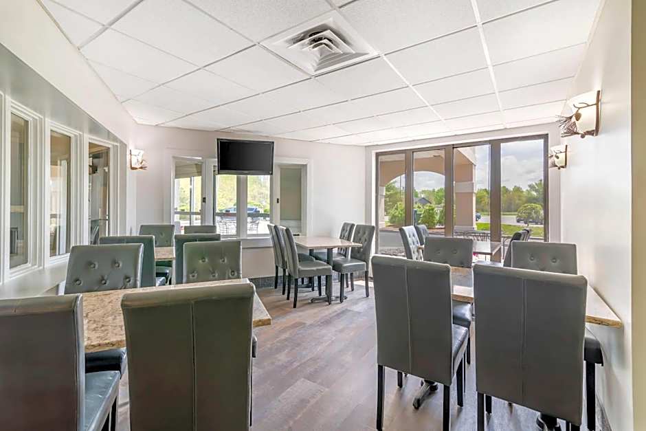 Black Bear Inn, an Ascend Collection Hotel