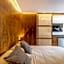 L104 New Studio apt 2Bdrm 1bath fits 6 AC Rooftop L104 New Studio apt 2Bdrm 1bath fits 6 AC Rooftop