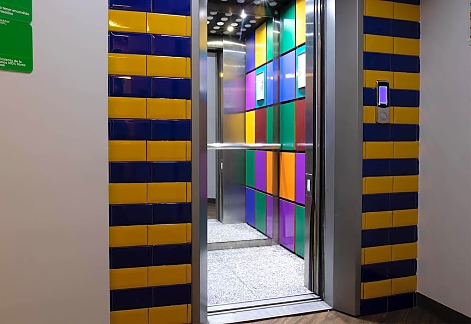 Hotel Estancias VIVE MX Cuauhtemoc, Trademark by Wyndham