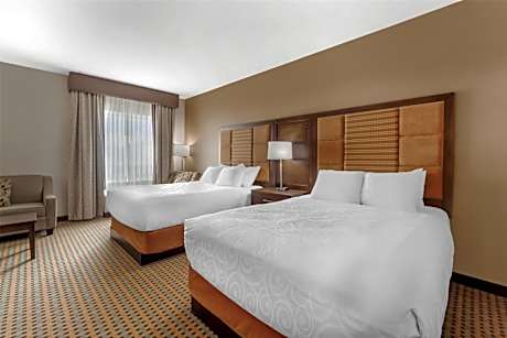 Queen Suite with Two Queen Beds