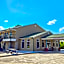 Garden Inn and Suites near Callaway Gardens Pine Mountain