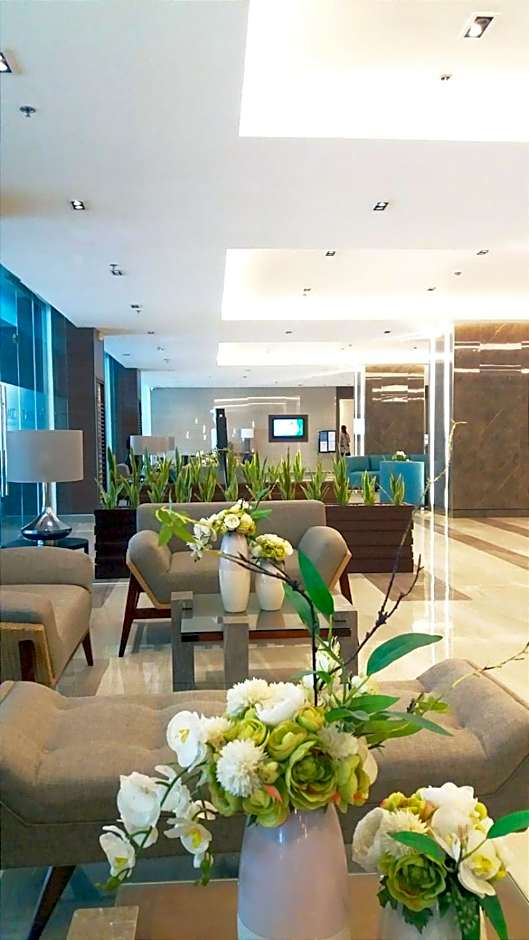 SMDC Coast Residences near PICC World Trade Center MOA
