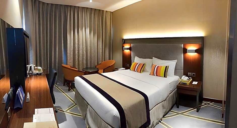 Versailles by Vieras Hotel