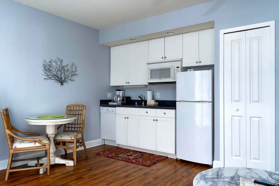 Harbour House at the Inn 207