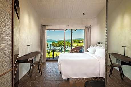 Island Premium King Room with Terrace and Sea View