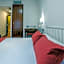 Hotel H28 Camas