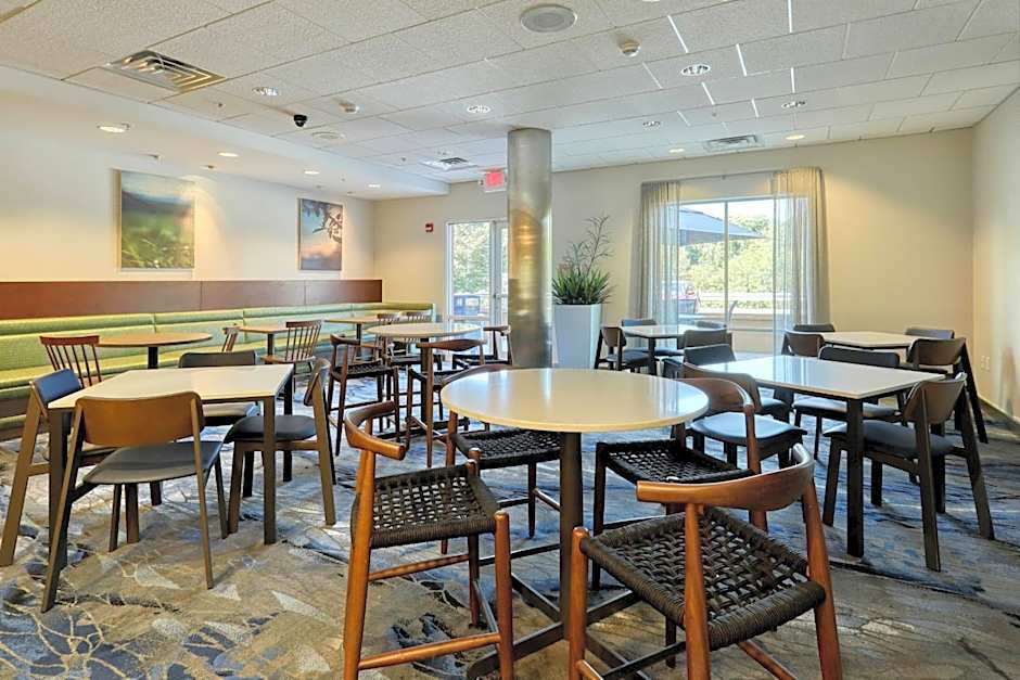 Fairfield Inn & Suites by Marriott Harrisburg West