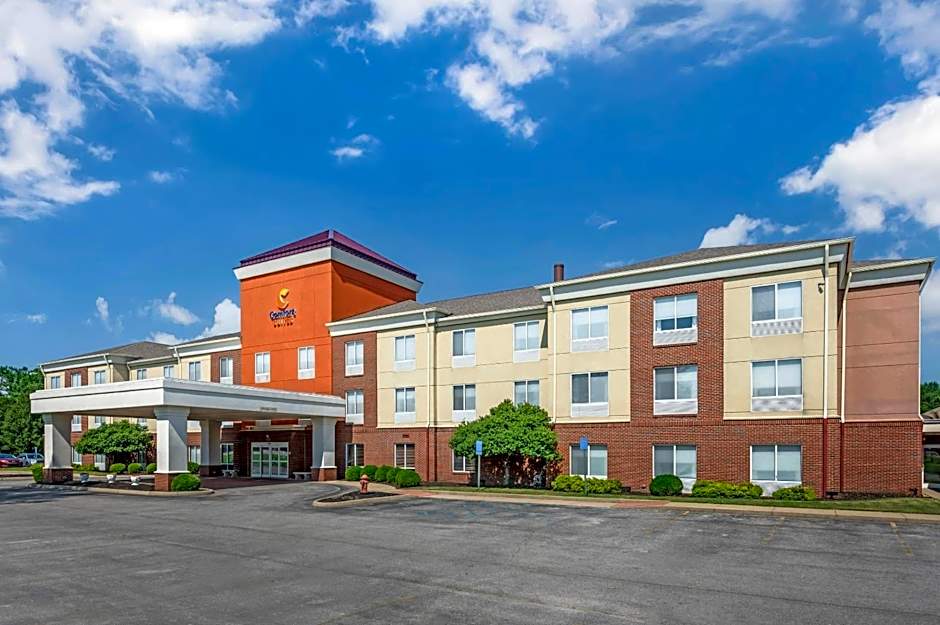 Photo 1 of 29 of Comfort Suites French Lick