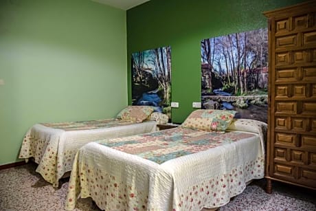 Economy Twin Room