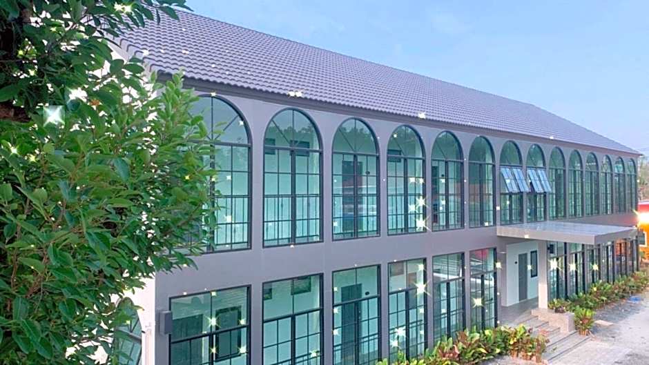 Trat Tara Boutique Hotel