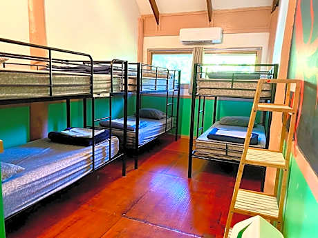 Bed in 6-Bed Mixed Dormitory Room