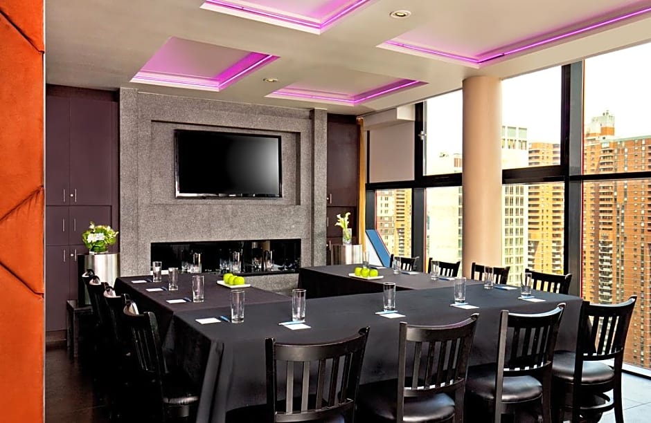 Fairfield Inn & Suites by Marriott New York Manhattan/Times Square