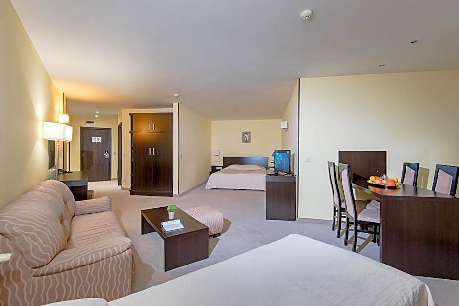 Hotel Bellevue - Half Board