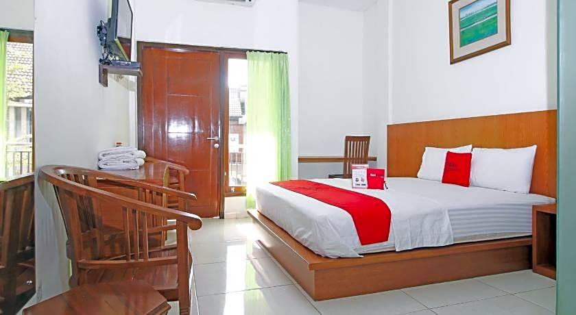 RedDoorz @ Turangga Sari