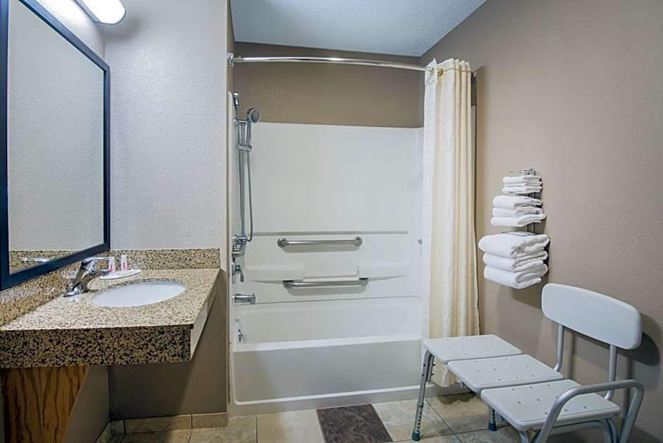 Super 8 by Wyndham Clearfield