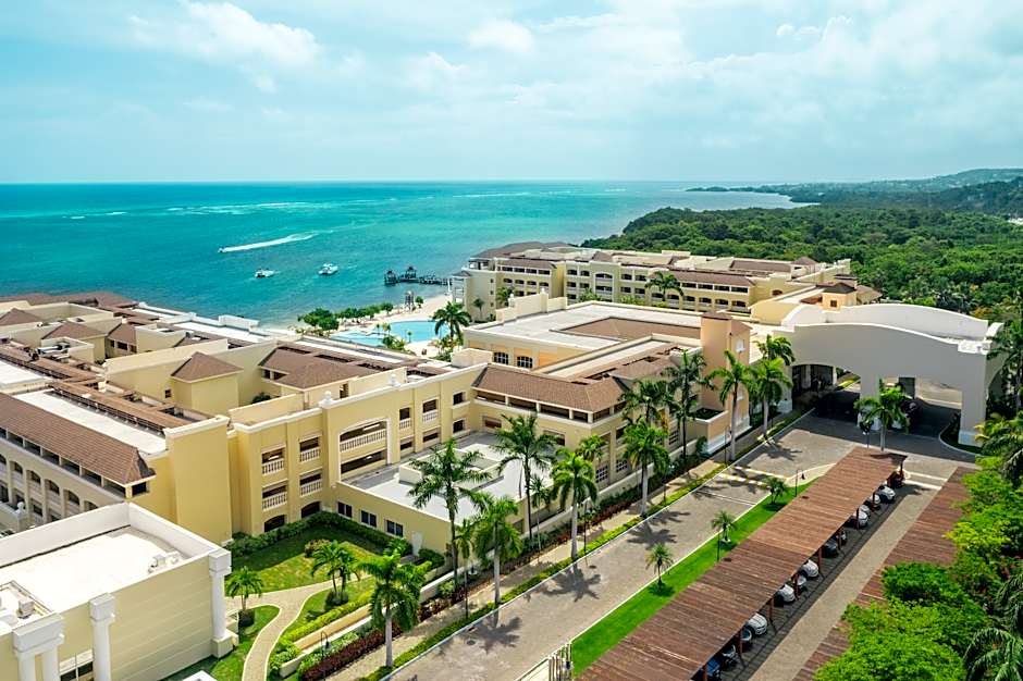 Iberostar Waves Rose Hall Beach All Inclusive