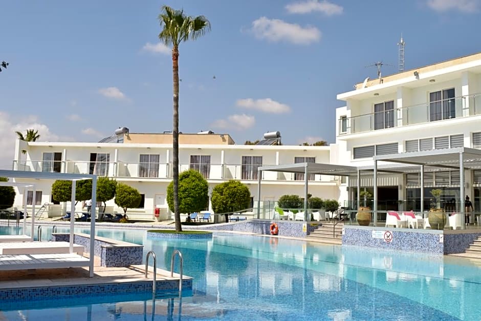 Fedrania Gardens Hotel