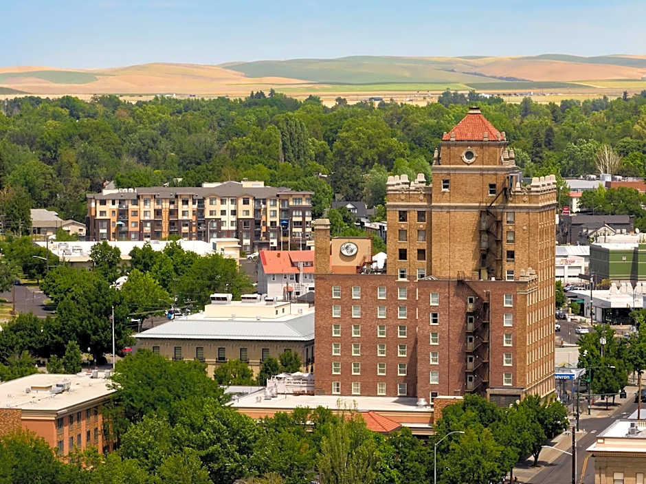 Marcus Whitman Hotel And Conference Center