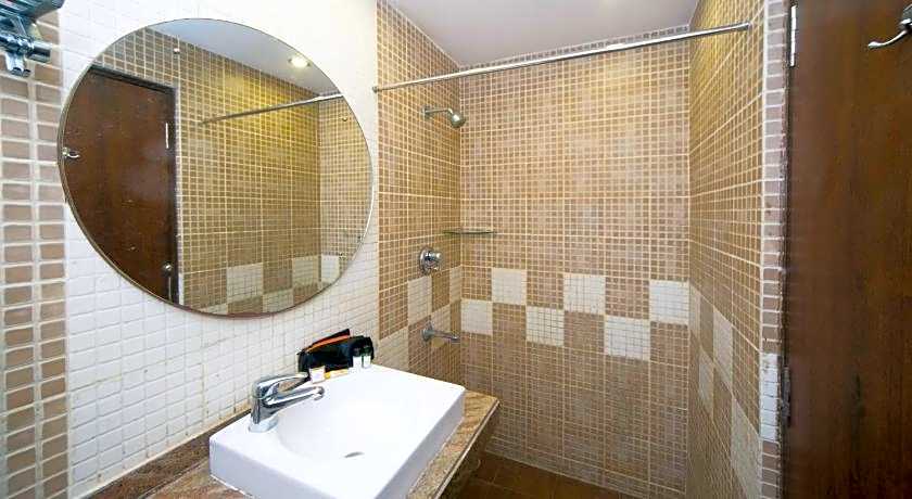 Bhammar's Inn - A Pure Vegetarian Hotel