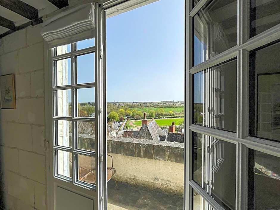 LE PRESBYTÈRE DE LA CITE ROYALE DE LOCHES