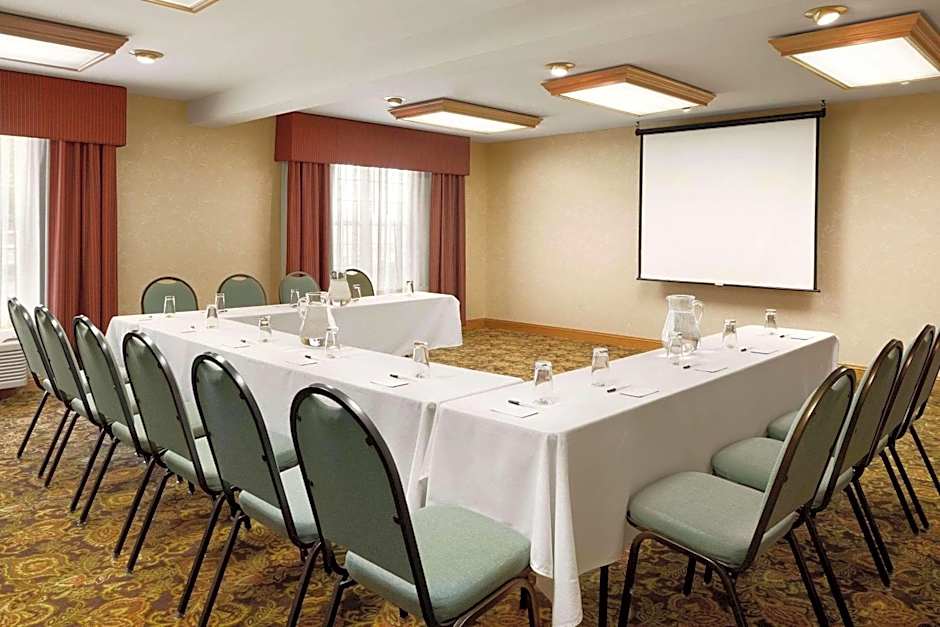 Country Inn & Suites by Radisson Kenosha - Pleasant Prairie