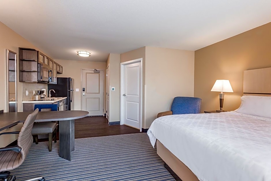 Candlewood Suites Eau Claire I-94