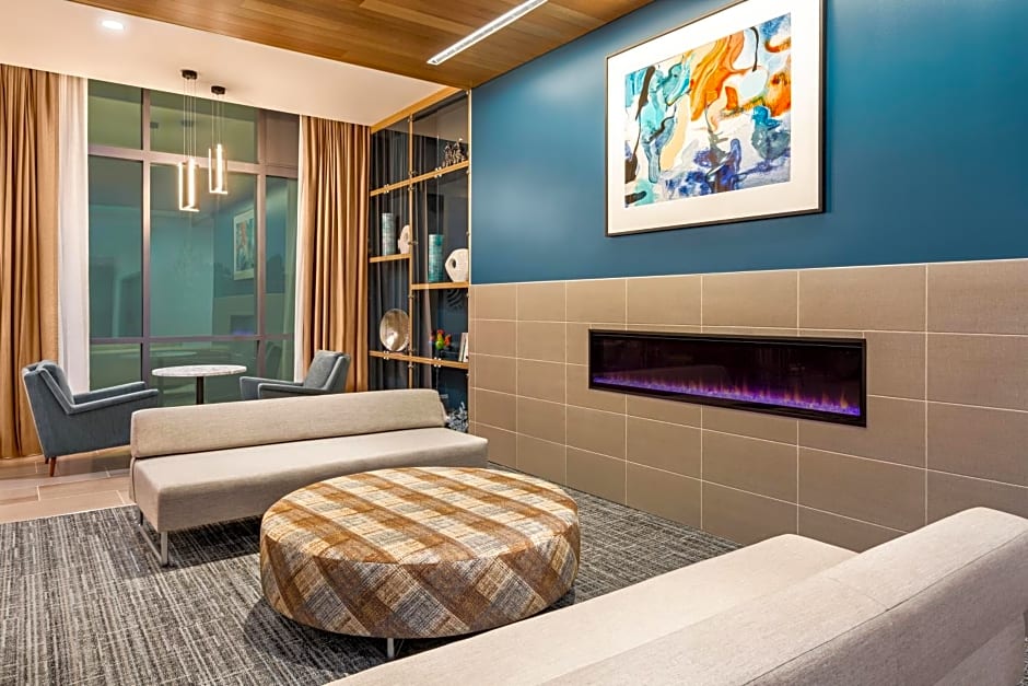 Hampton Inn & Suites San Mateo-San Francisco Airport