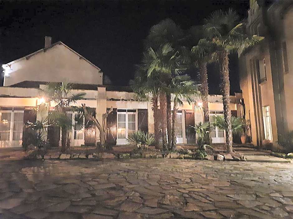 Hôtel De La Barbacane