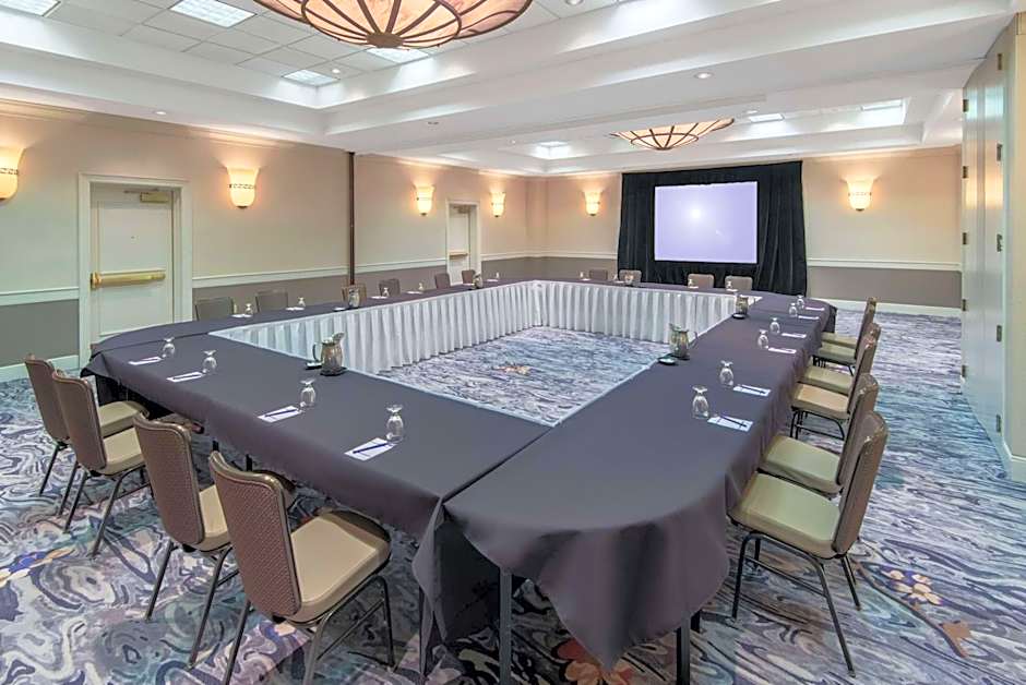 Sonesta Charlotte Lower South End